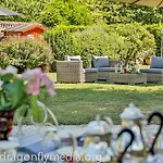 Le Grand Cedre Bed & Breakfast 5*