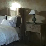 Le Grand Cedre Bed & Breakfast