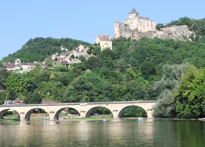 Le Grand Cedre 5* Lolme